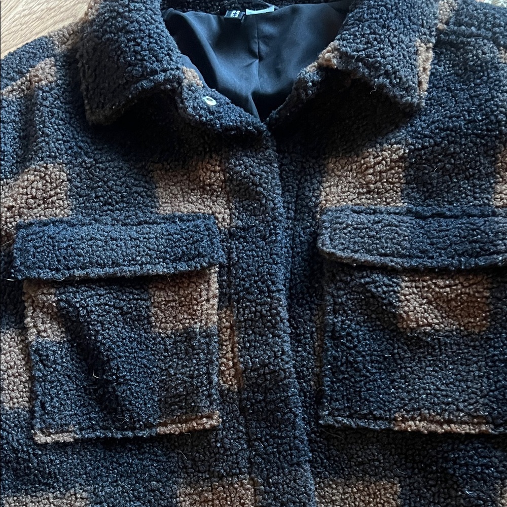 H&M Black and Brown Teddy Jacket - Picture 3 of 7